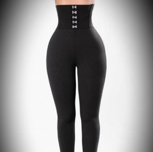 High waisted leggings